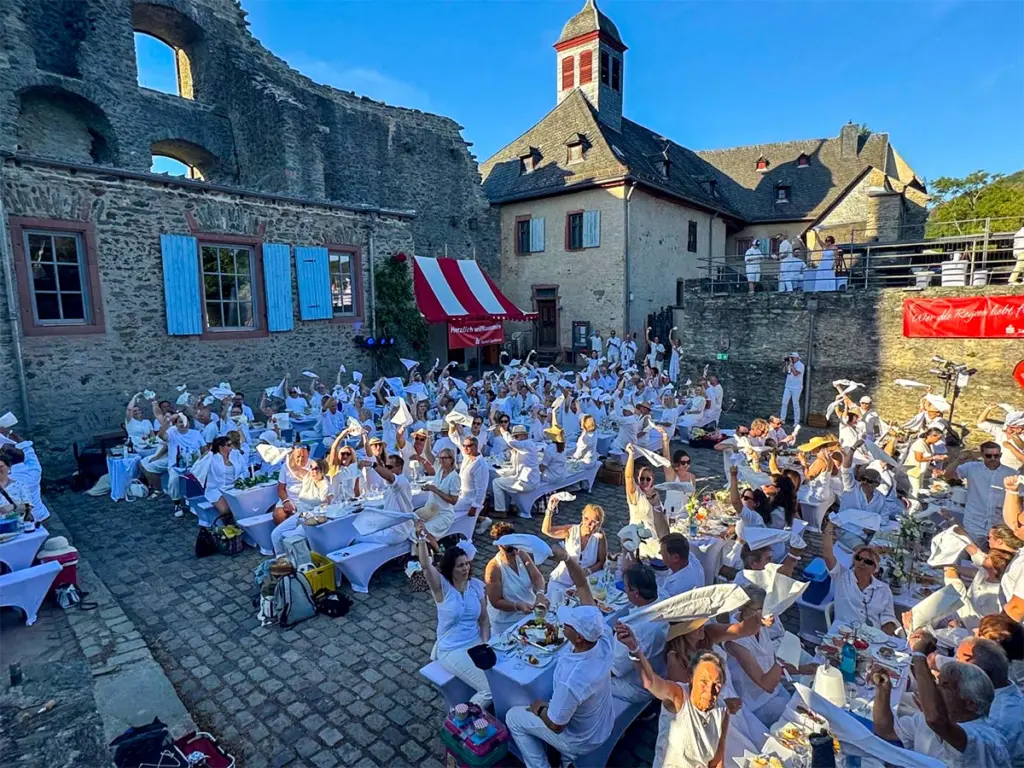 Charity Diner en Blanc des Lions Clubs Eppstein